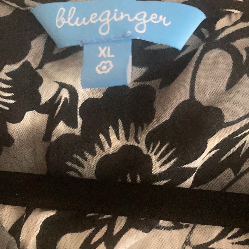 100% Rayon Top - Picture 3 of 4